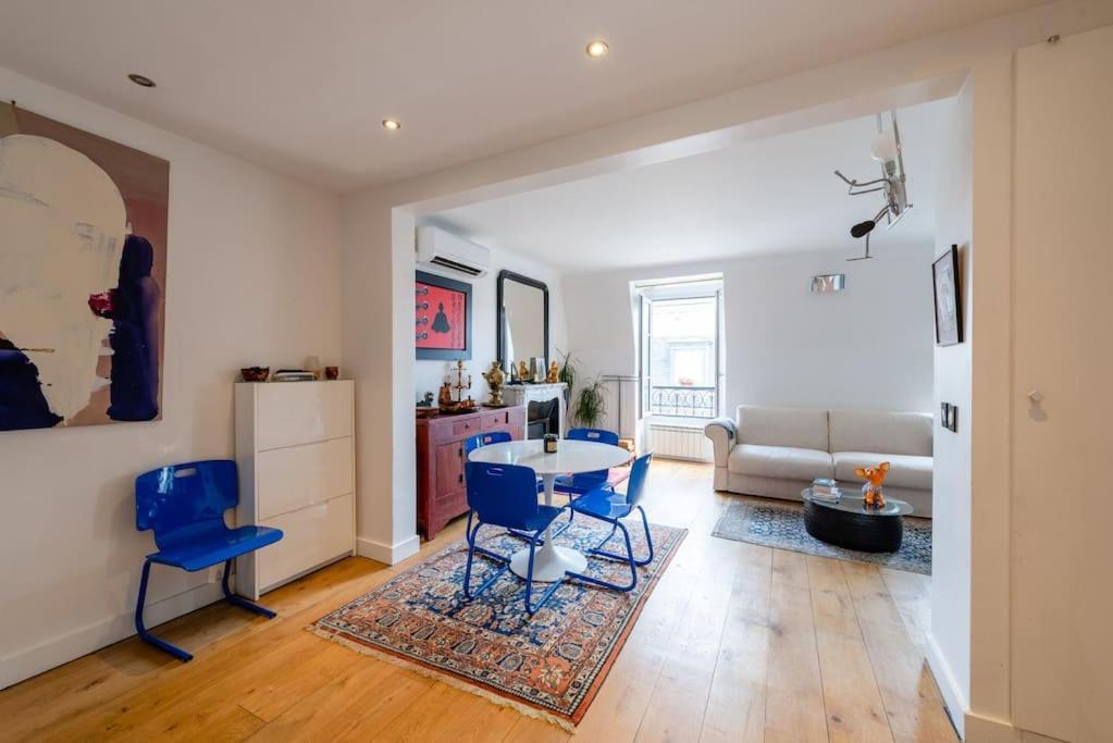 Appartement Vue Tour Eiffel ปารีส ภายนอก รูปภาพ