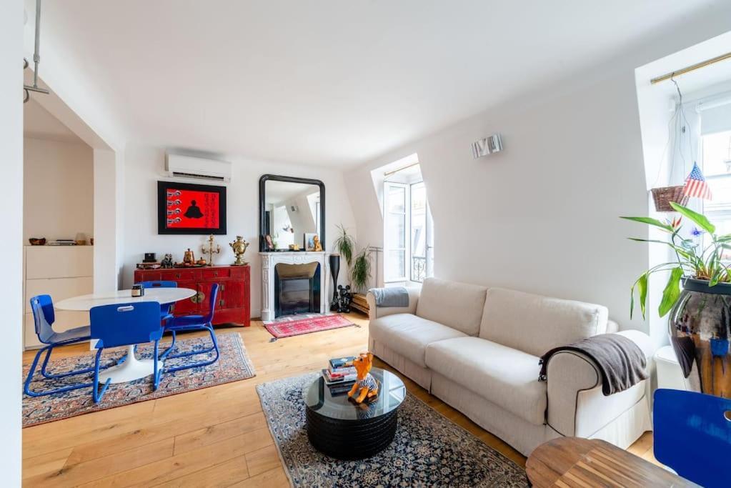 Appartement Vue Tour Eiffel ปารีส ภายนอก รูปภาพ